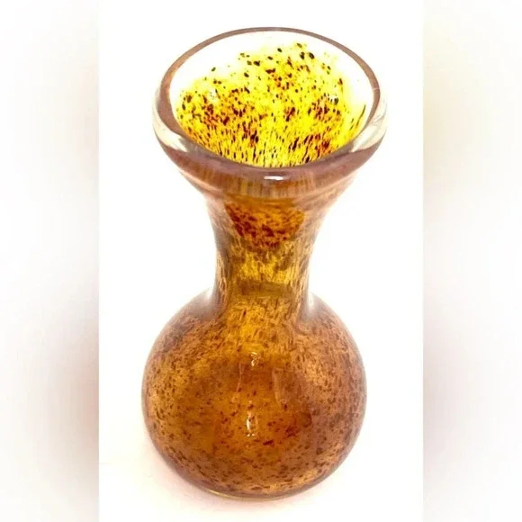 Artisan Made Hand Blown Glass Flower Bud Vase​ - Picture 2 of 4